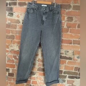 Abercrombie grey jean never wear curve love